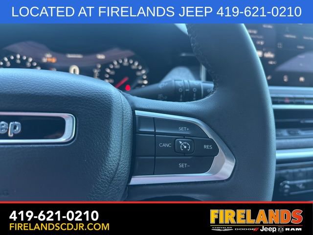 Used 2023 Jeep Compass Latitude image 24