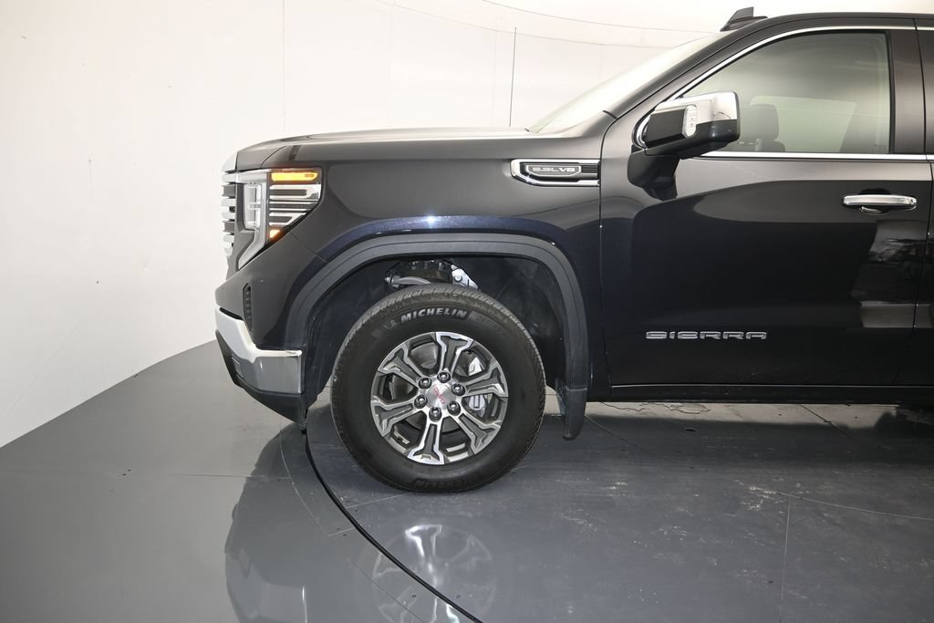 Certified 2025 GMC Sierra 1500 SLT AWD/4WD image 9