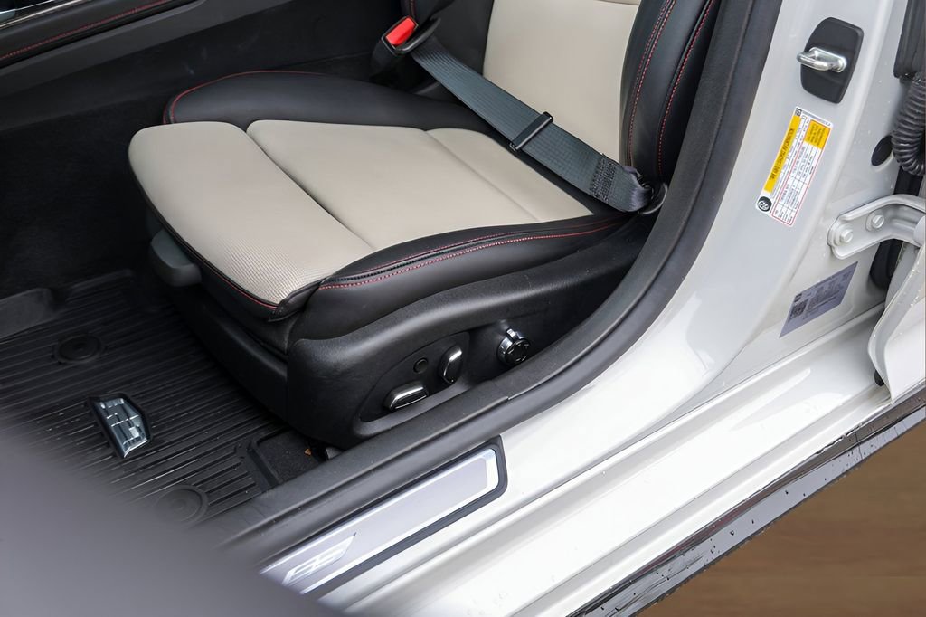 Certified 2022 Cadillac CT5 V w/ Premium Package image 9