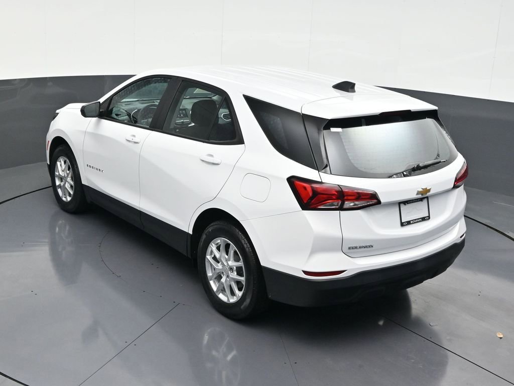 Used 2022 Chevrolet Equinox LS image 21
