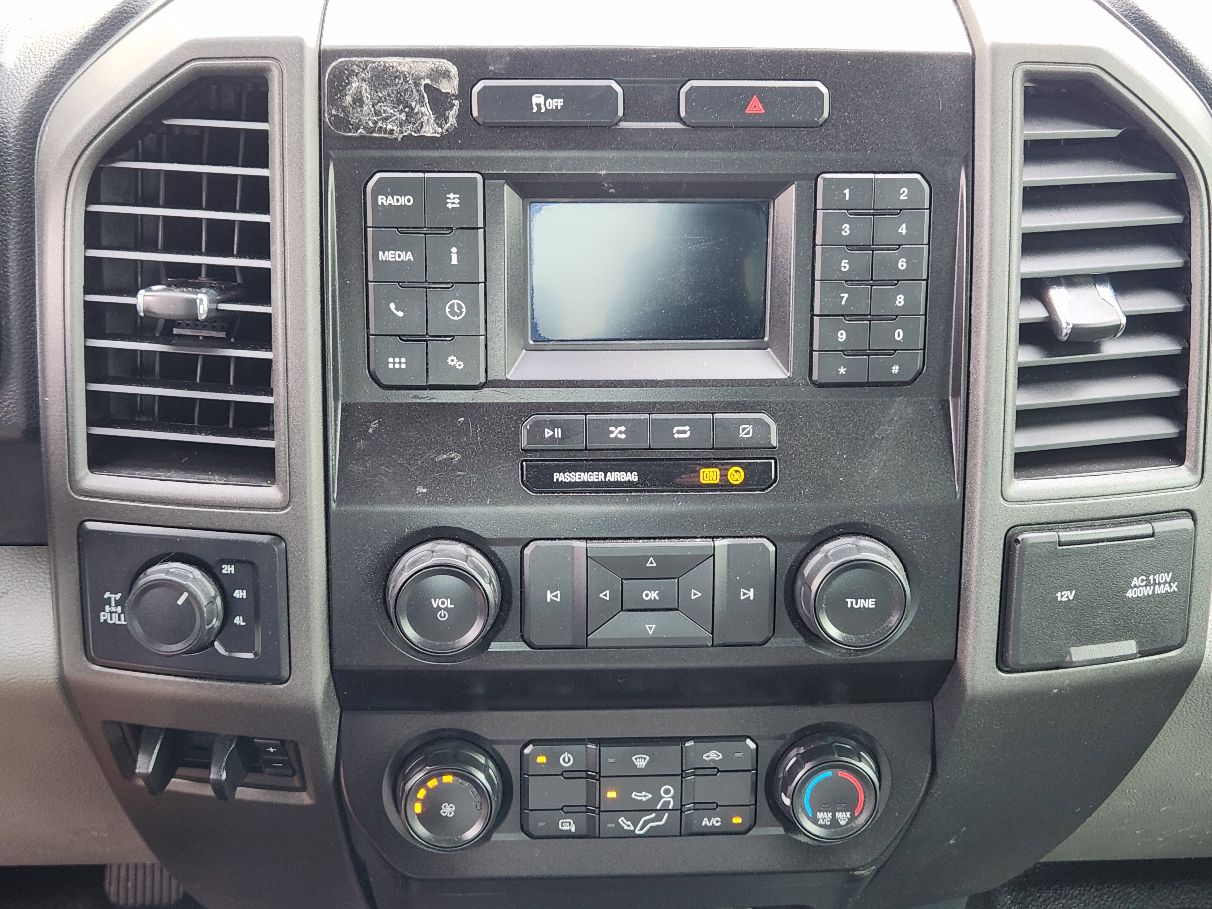 Used 2022 Ford F250 XL w/ Power Equipment Group image 17