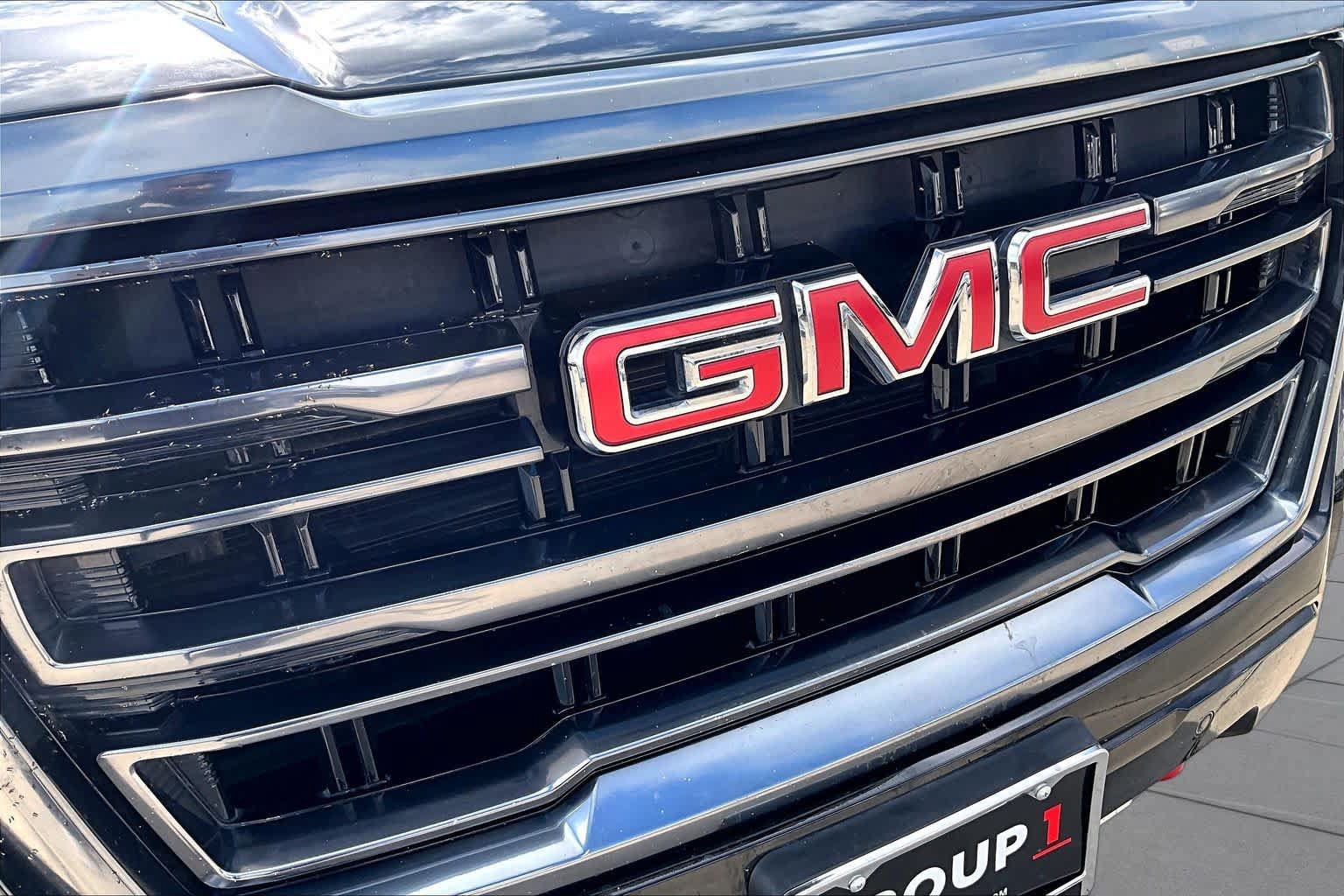 Used 2022 GMC Yukon XL AT4 AWD/4WD image 30