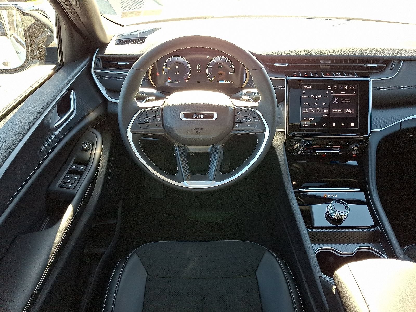 New 2025 Jeep Grand Cherokee L Altitude AWD/4WD image 9