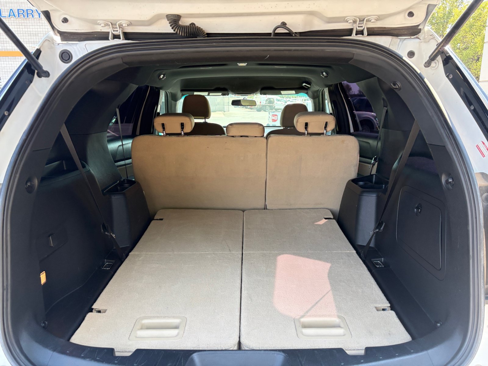 Used 2017 Ford Explorer 4WD w/ Class II Trailer Tow Package image 16