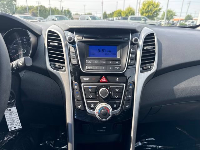 Used 2016 Hyundai Elantra GT FWD image 18