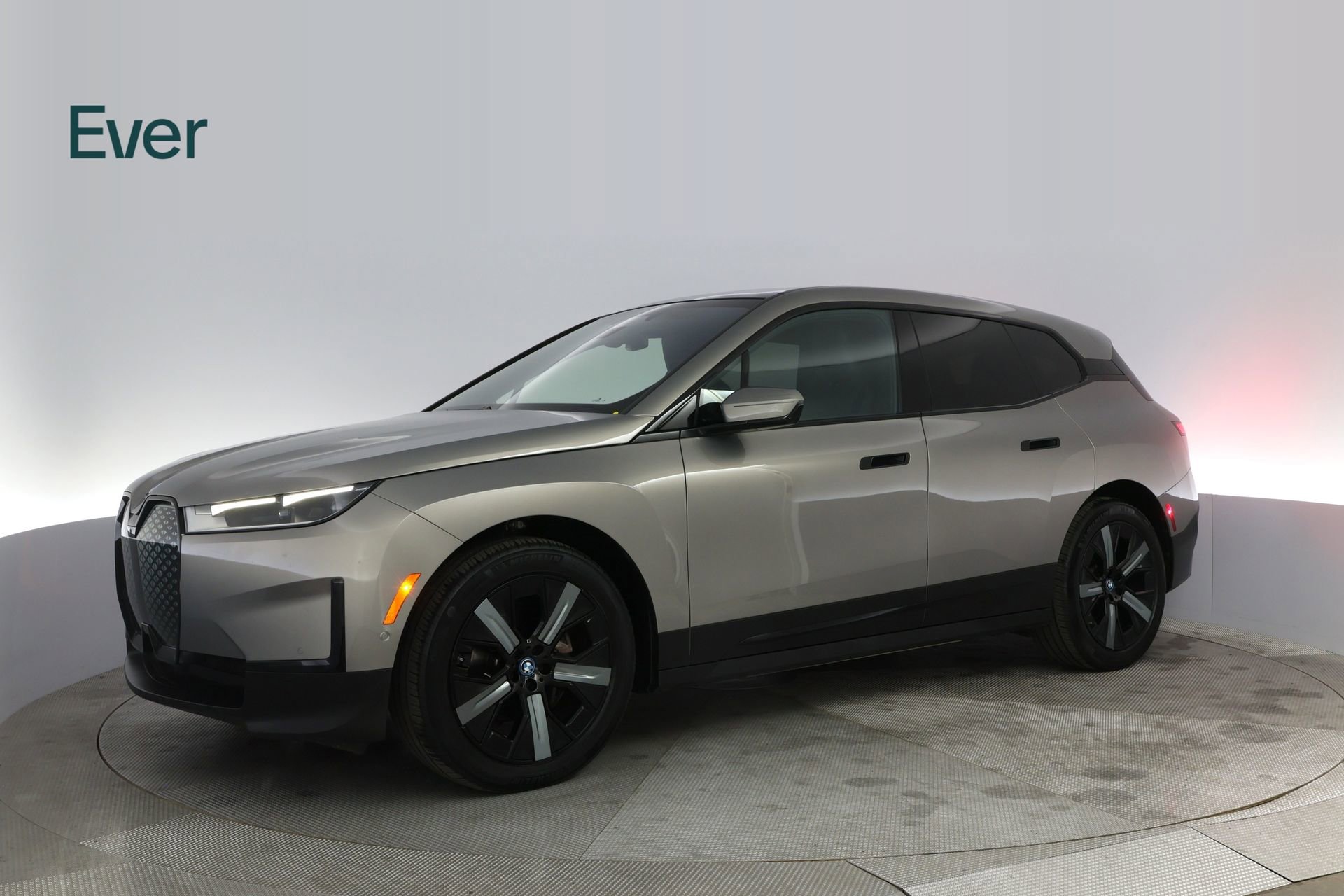 Used 2022 BMW iX xDrive50 w/ Convenience Package AWD/4WD image 18