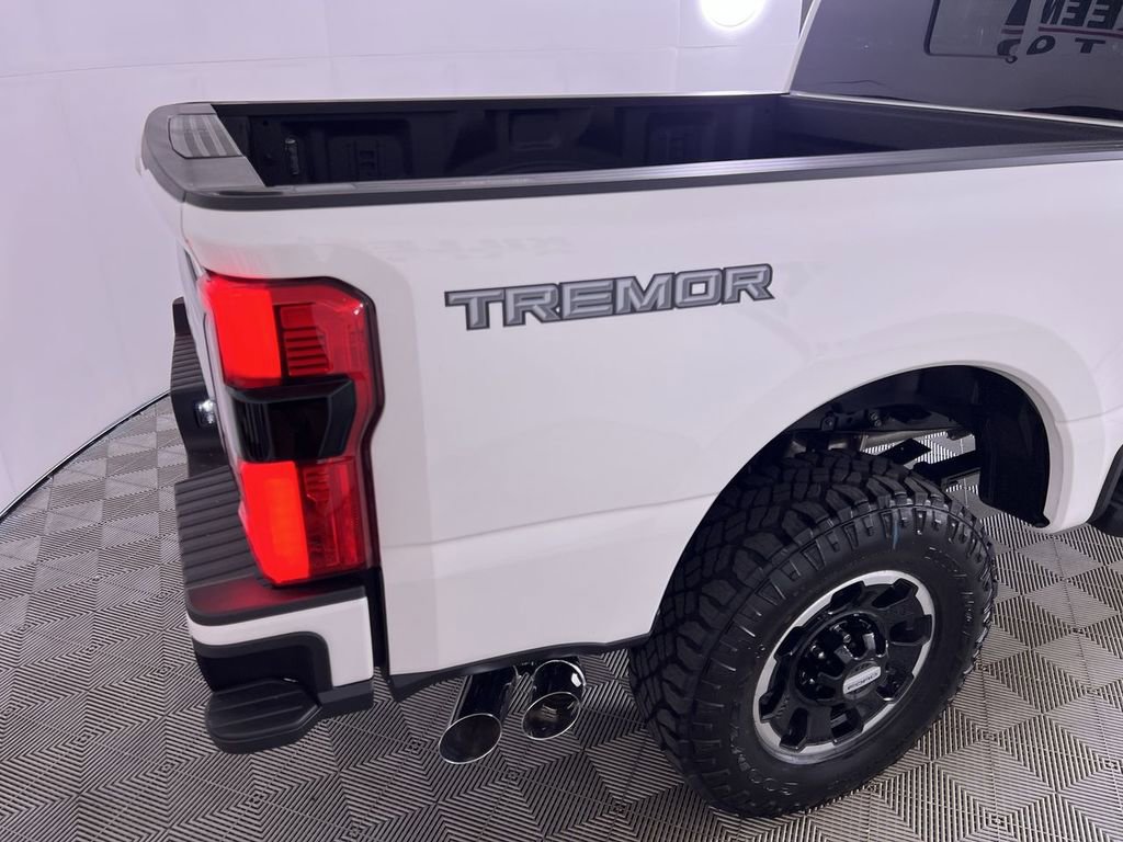New 2026 Ford F250 Platinum w/ Tremor Off-Road Package image 25