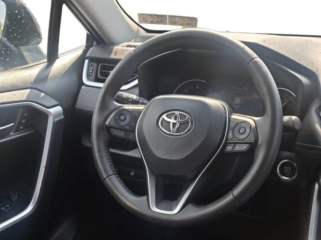 Used 2023 Toyota RAV4 XLE Premium AWD/4WD image 11