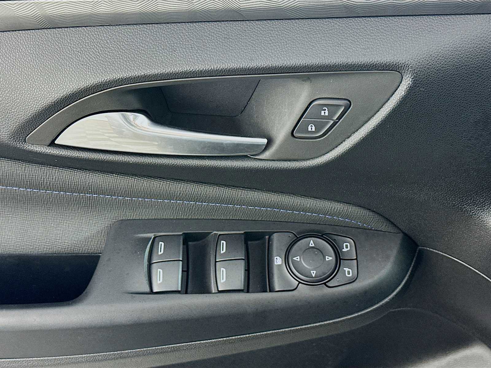 Used 2024 Buick Envista Sport Touring w/ Convenience I Package image 16