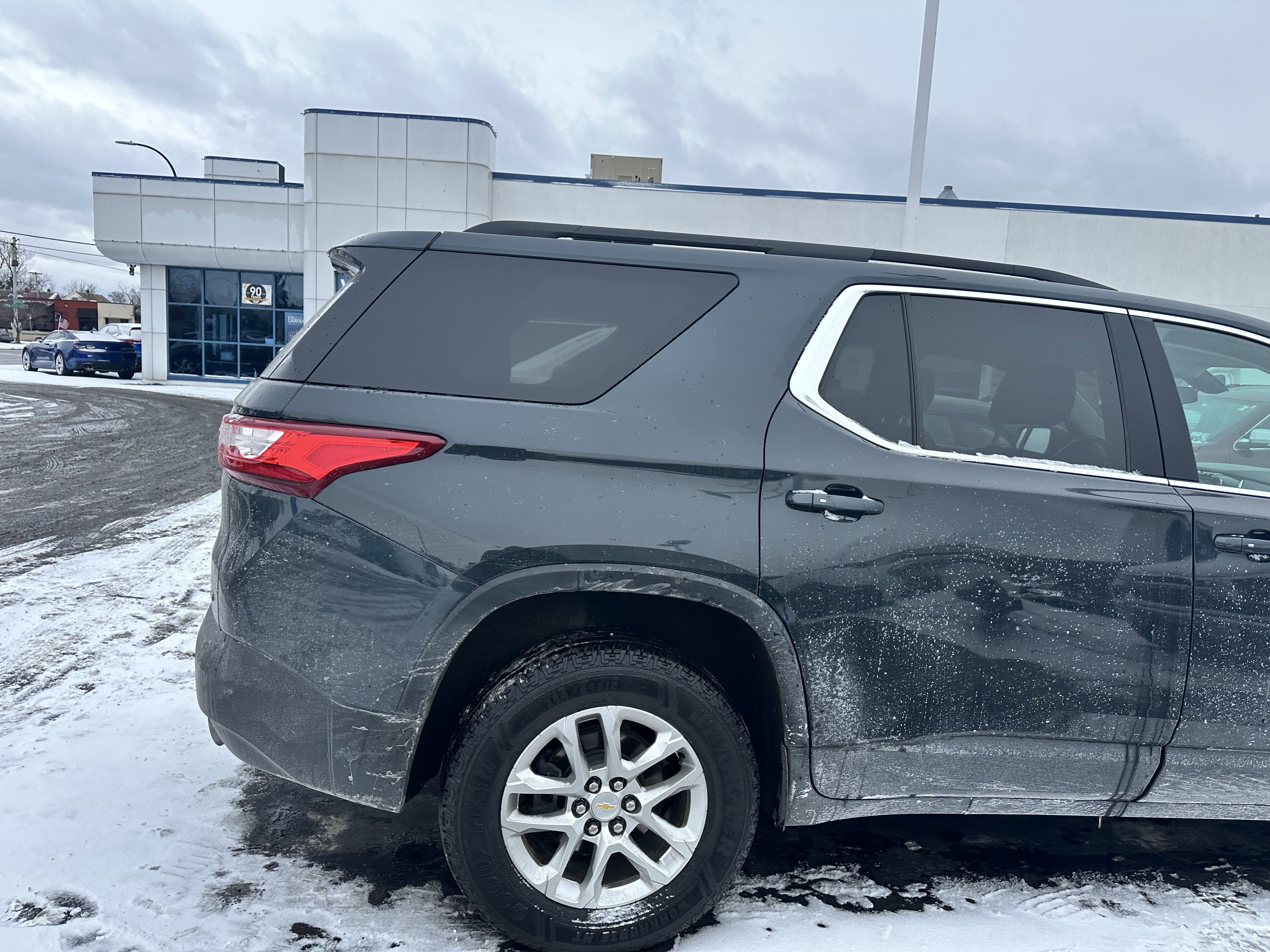 Used 2020 Chevrolet Traverse LT image 7