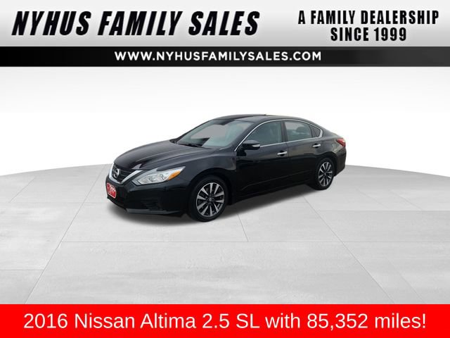 Used 2016 Nissan Altima 2.5 SL w/ 2.5 Technology Package