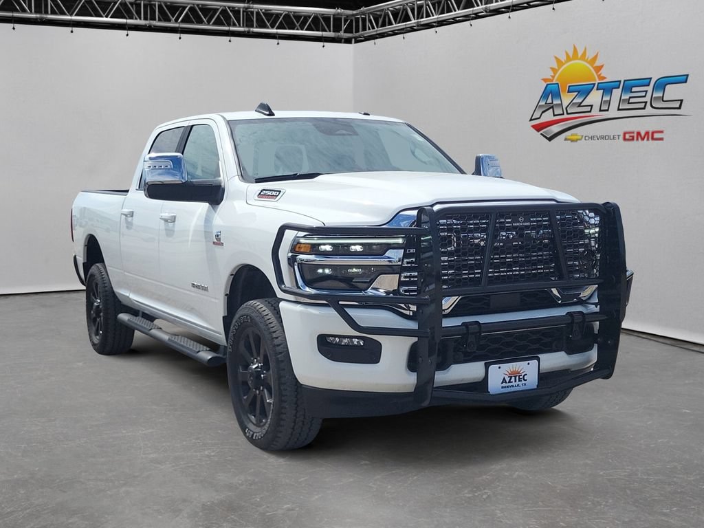 Used 2025 RAM 2500 Laramie AWD/4WD image 3