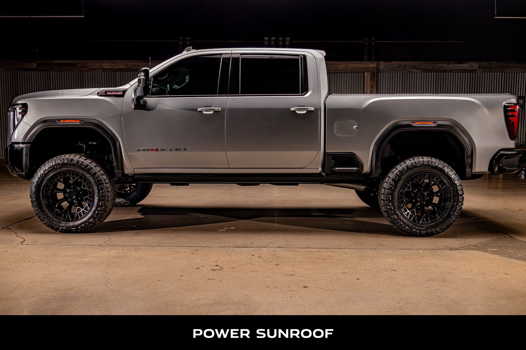 Used 2024 GMC Sierra 2500 AT4X image 6