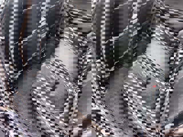 Used 2019 Ford Edge Titanium FWD image 32