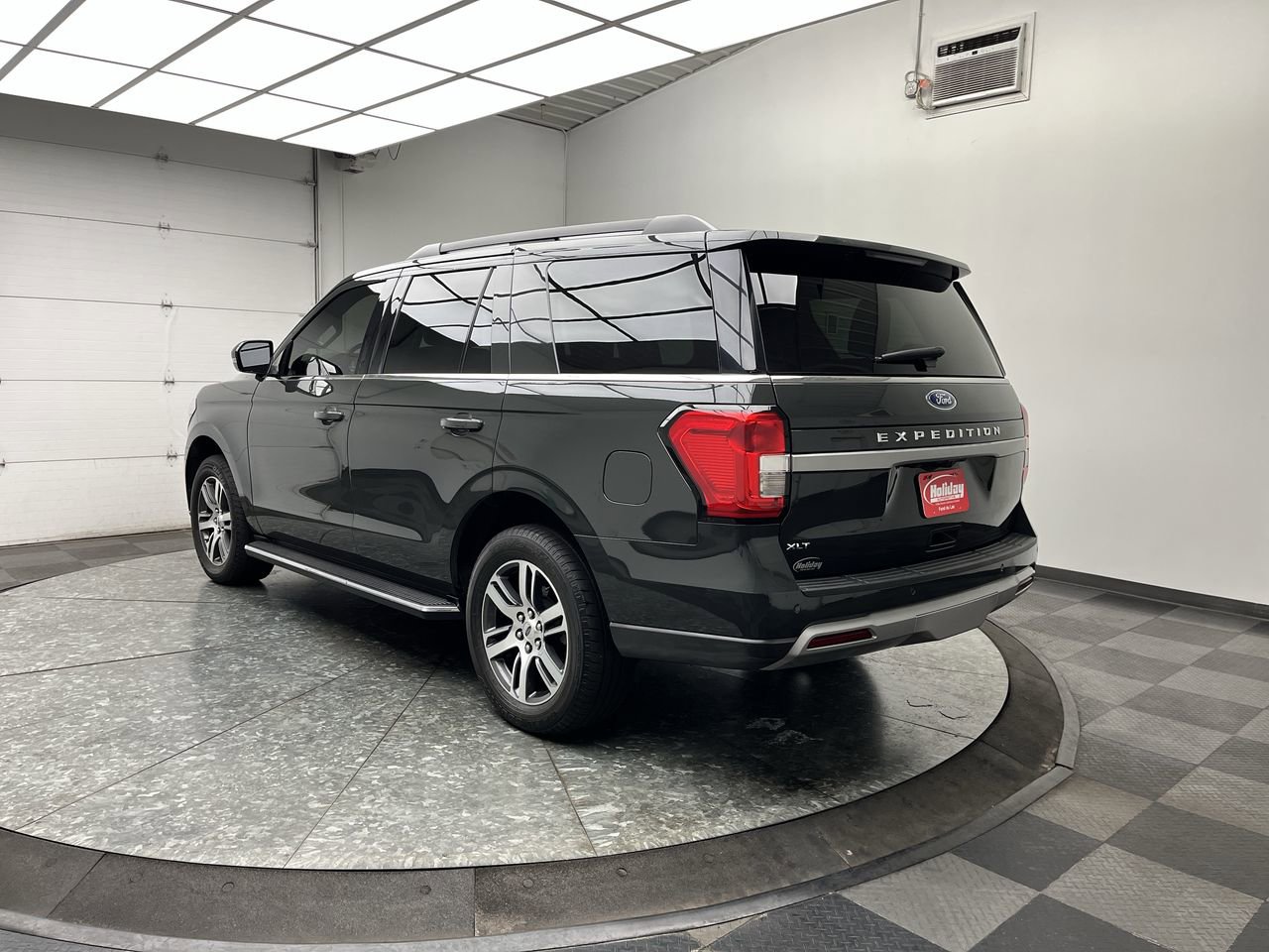 Certified 2023 Ford Expedition XLT video 2