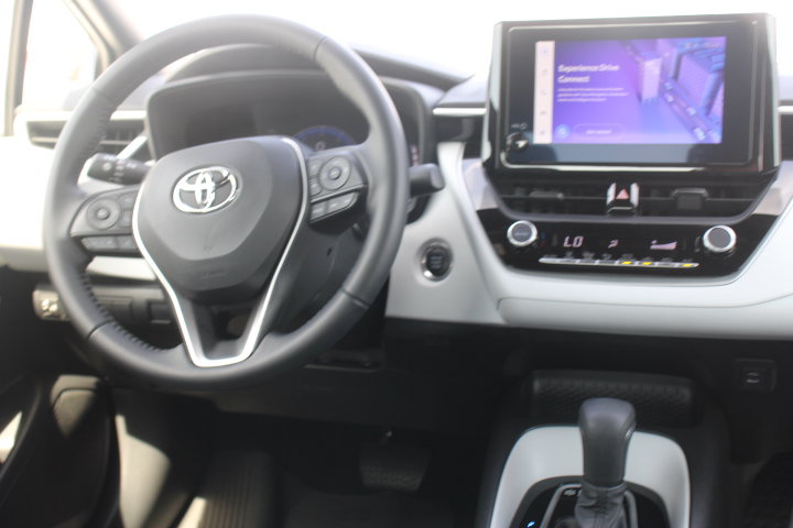 Certified 2026 Toyota Corolla SE FWD image 22