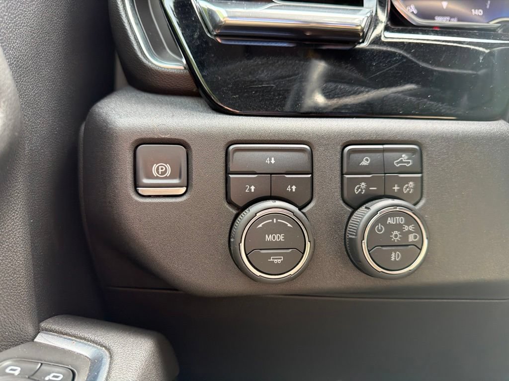Used 2025 Chevrolet Silverado 2500 LT w/ All Star Edition AWD/4WD image 26