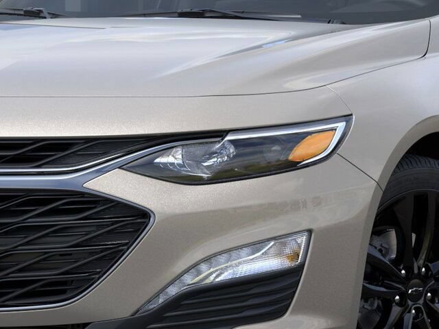 Used 2025 Chevrolet Malibu LT w/ Sport Edition FWD image 10