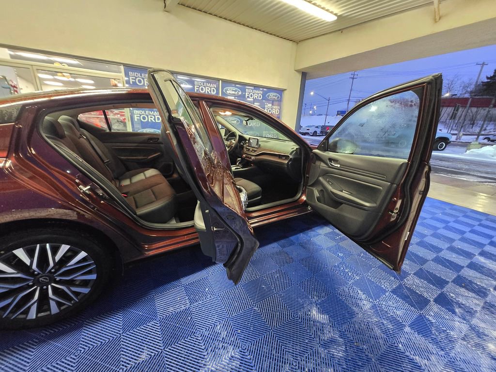 Used 2024 Nissan Altima 2.5 SV image 27