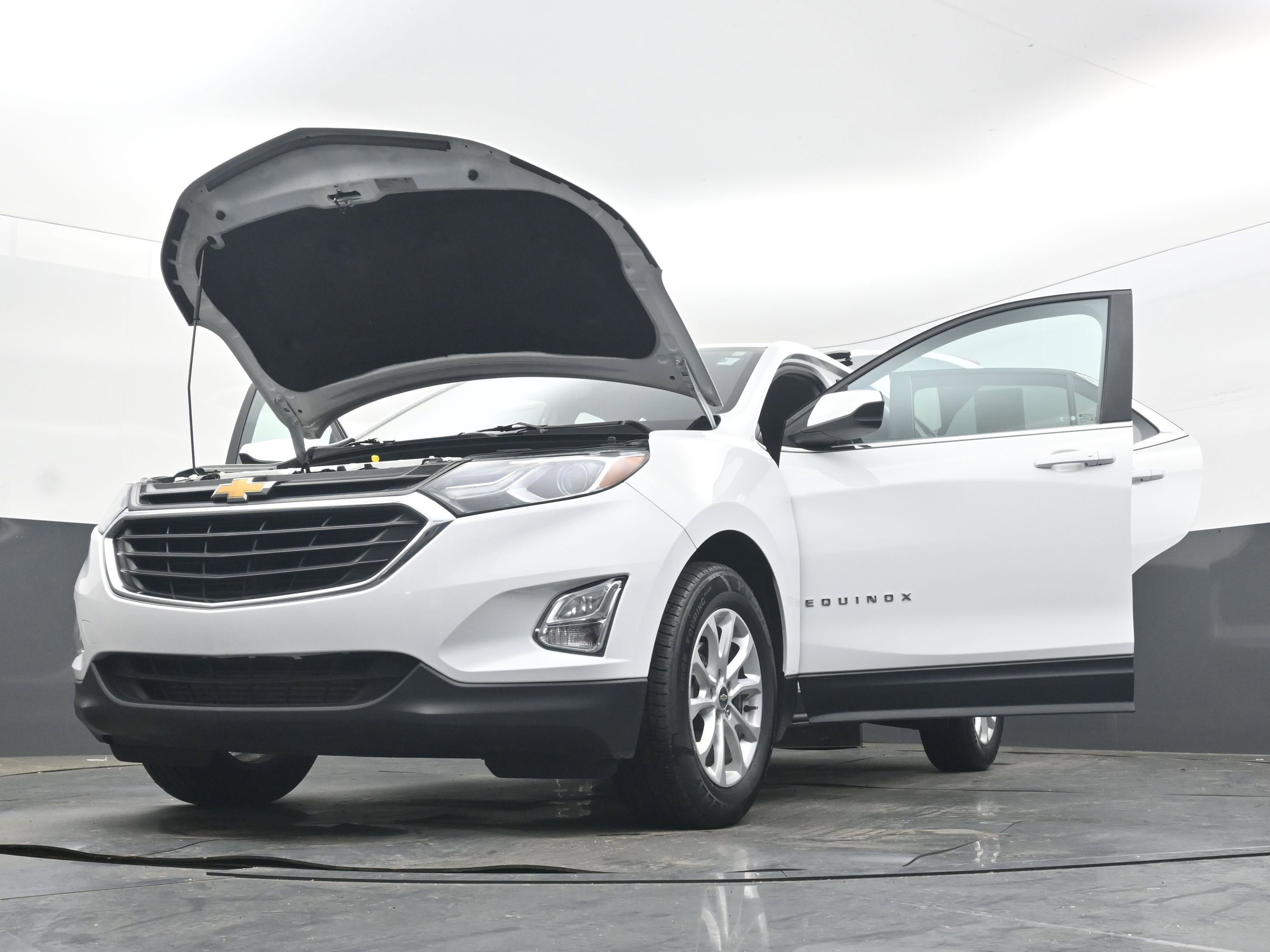 Used 2021 Chevrolet Equinox LT image 38