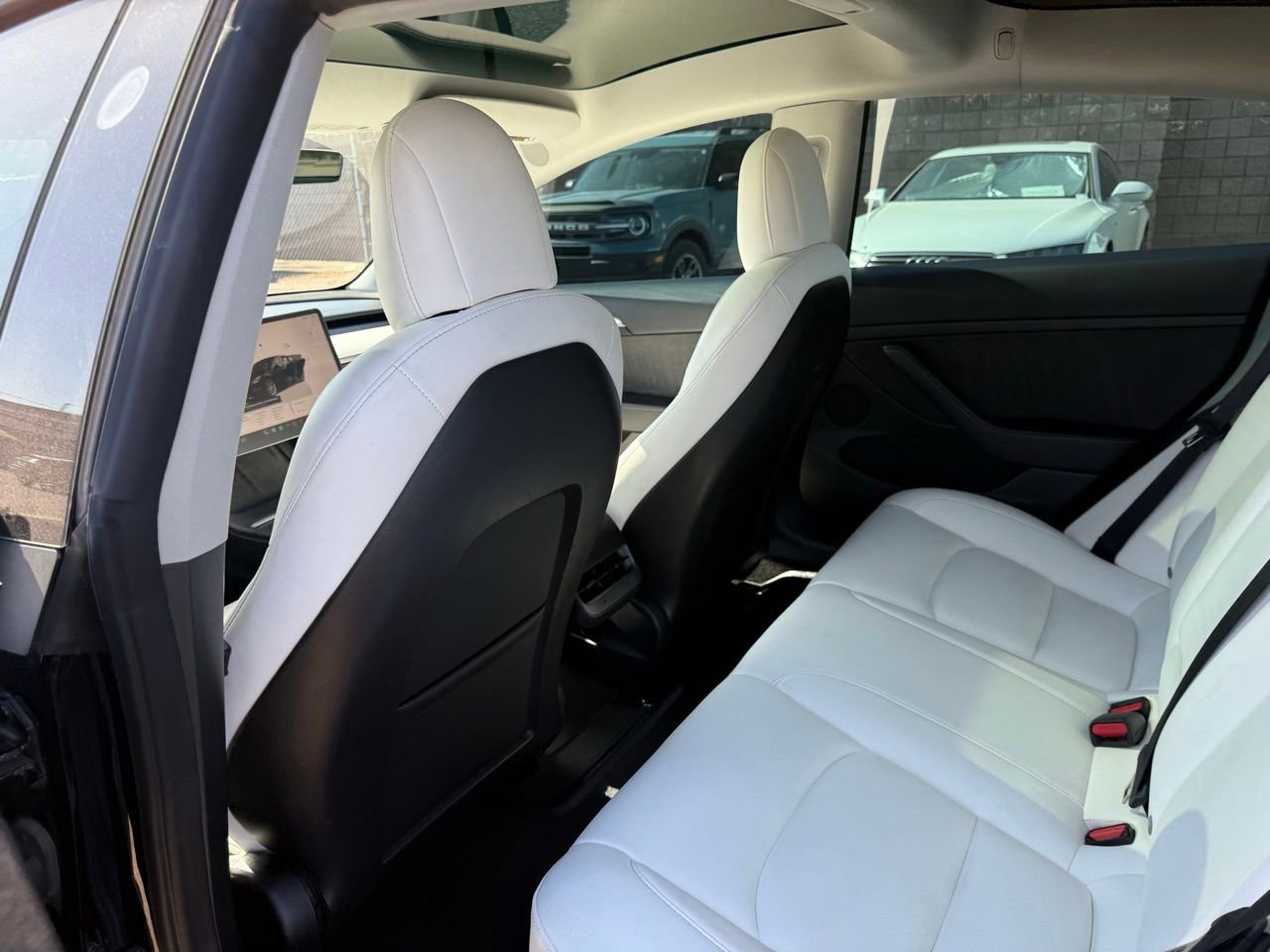 Used 2022 Tesla Model 3 Performance AWD/4WD image 10