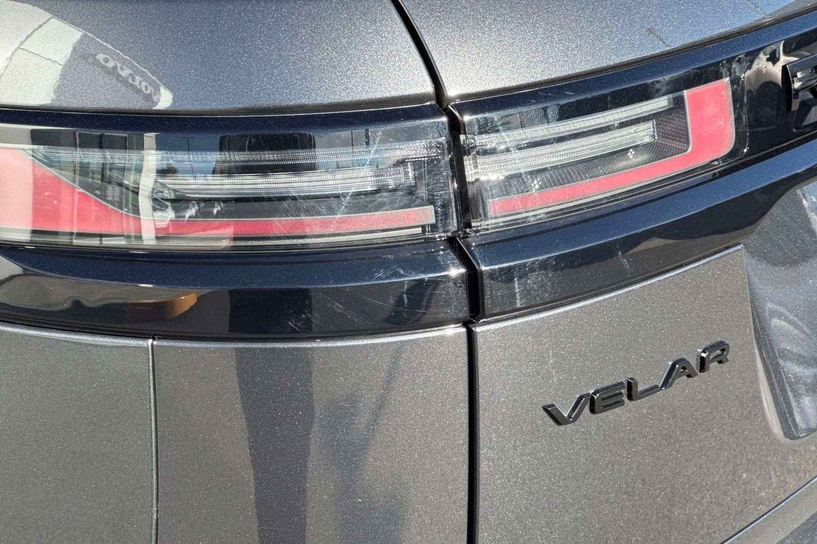 Certified 2025 Land Rover Range Rover Velar Dynamic SE image 34