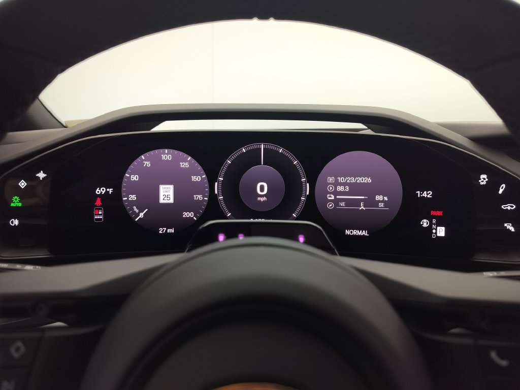 New 2026 Porsche Cayenne Electric AWD/4WD image 11