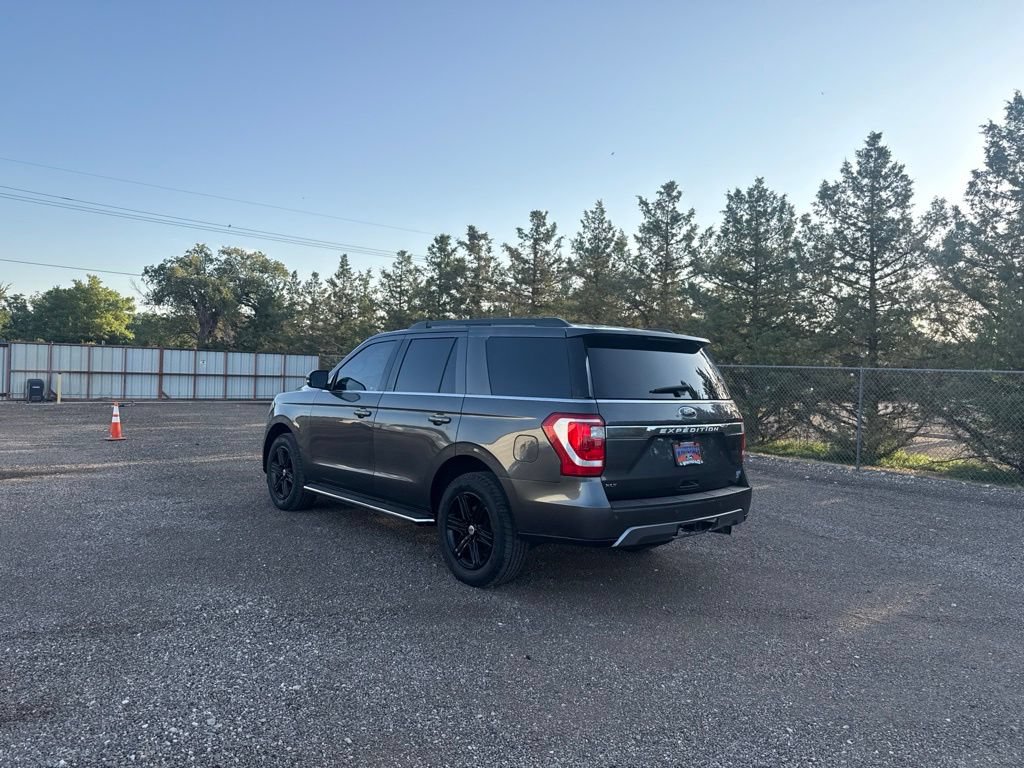Used 2019 Ford Expedition XLT w/ Equipment Group 202A RWD image 4