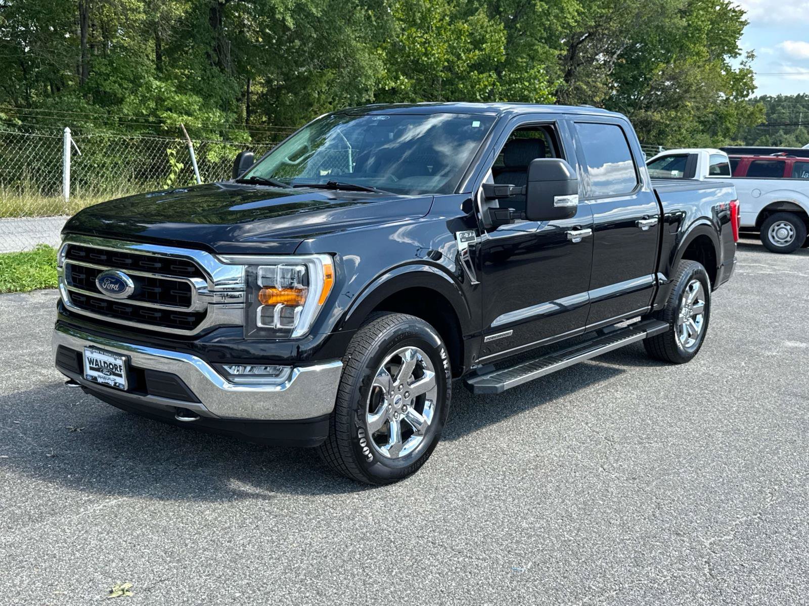 Used 2021 Ford F150 XLT w/ Equipment Group 302A High AWD/4WD image 5