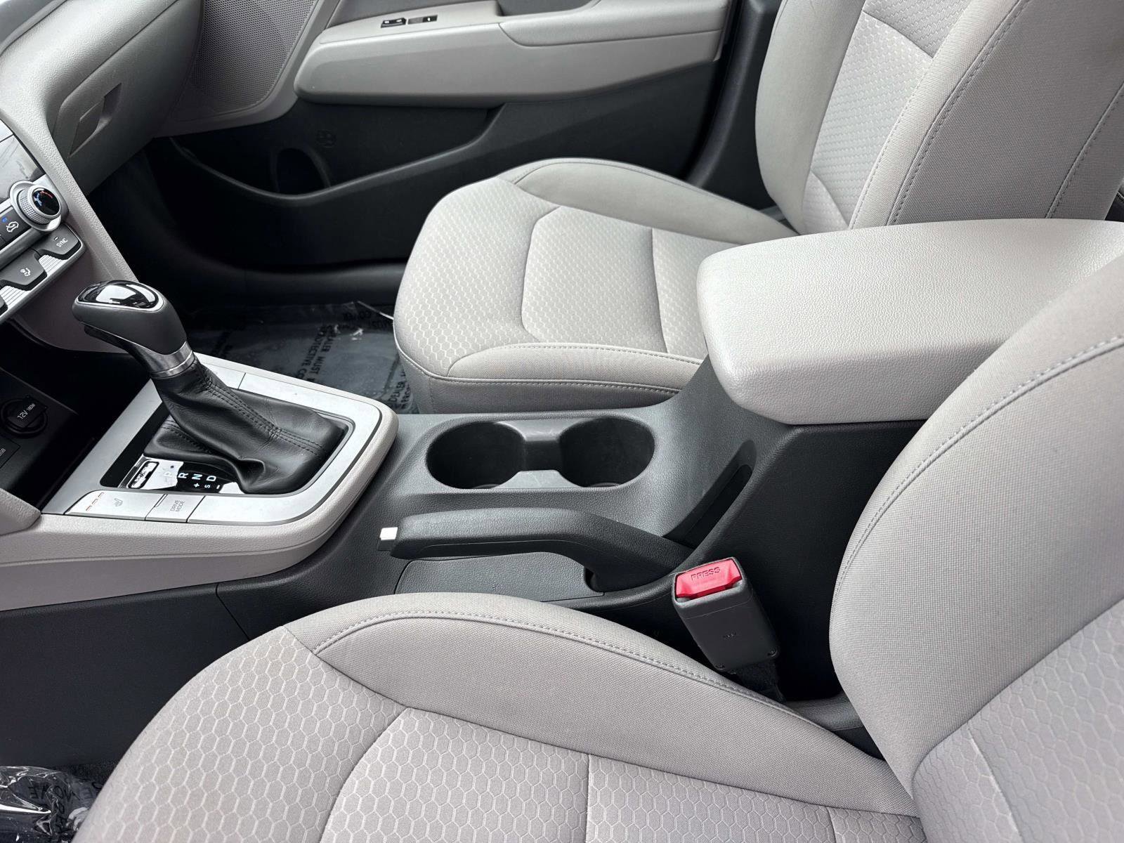 Used 2020 Hyundai Elantra Value Edition w/ Cargo Package (C1) image 17