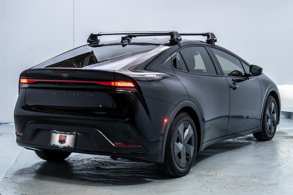 Used 2026 Toyota Prius LE image 7
