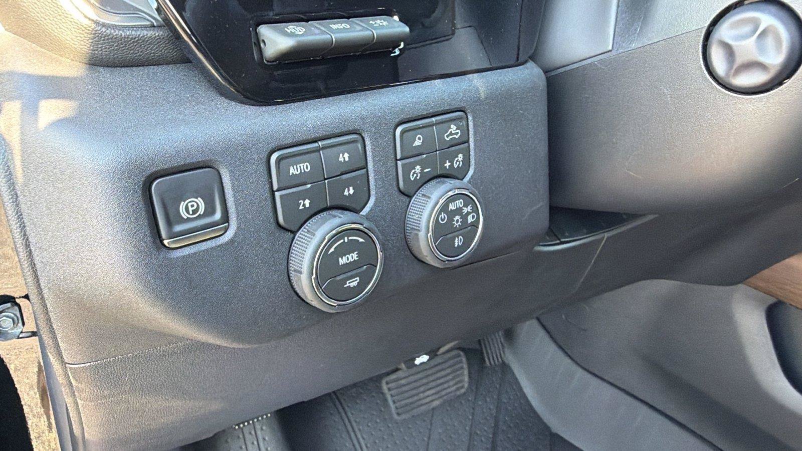 New 2026 Chevrolet Silverado 1500 High Country w/ High Country Premium Package AWD/4WD image 21