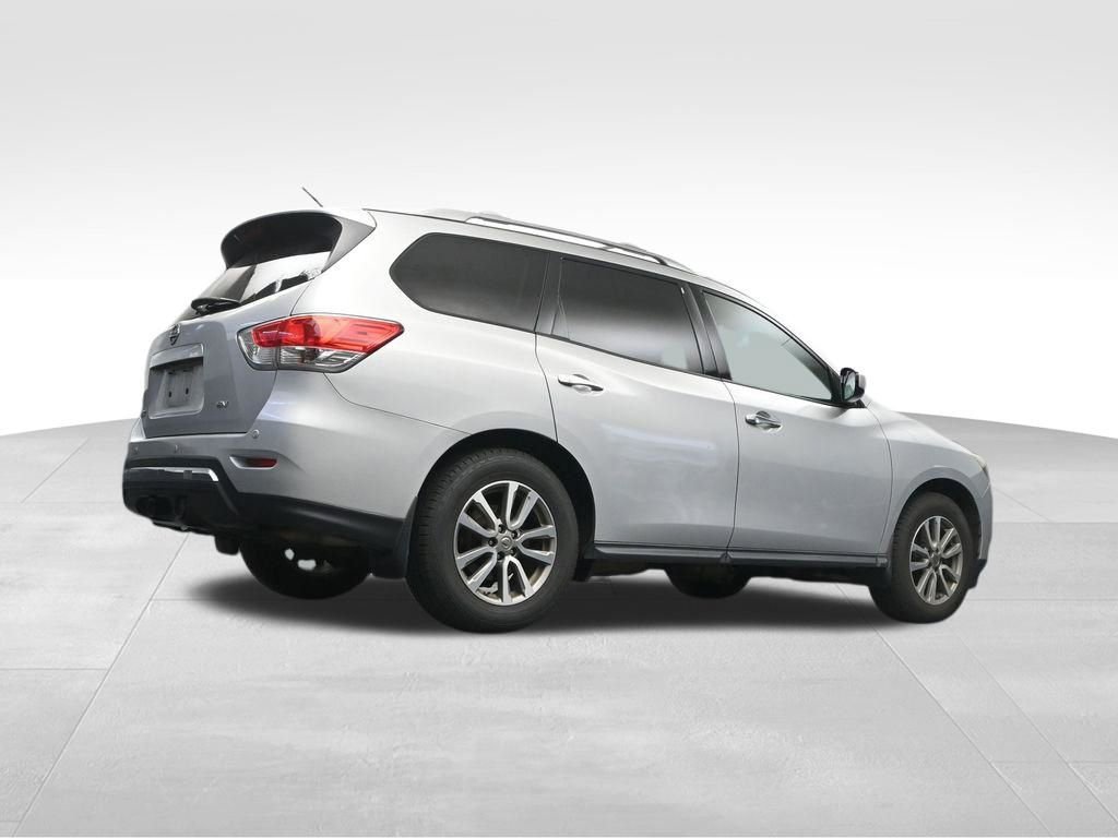 Used 2015 Nissan Pathfinder SV w/ Trailer Tow Package image 13