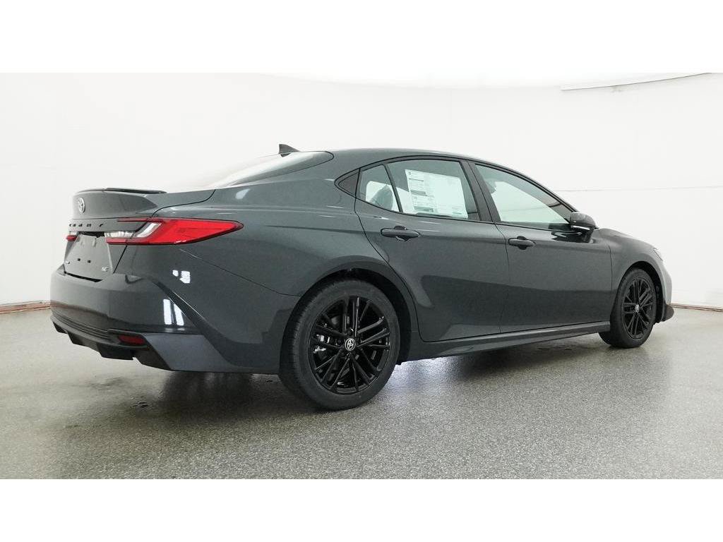 New 2026 Toyota Camry SE FWD image 32