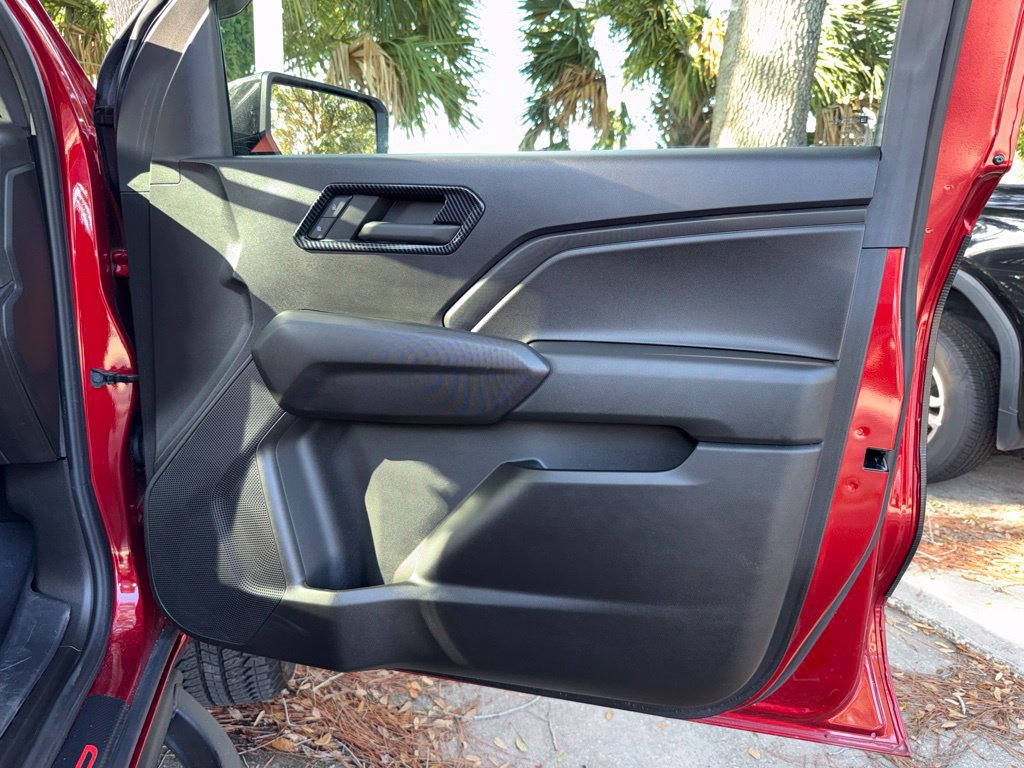 Used 2023 Chevrolet Colorado Trail Boss w/ Technology Package AWD/4WD image 25