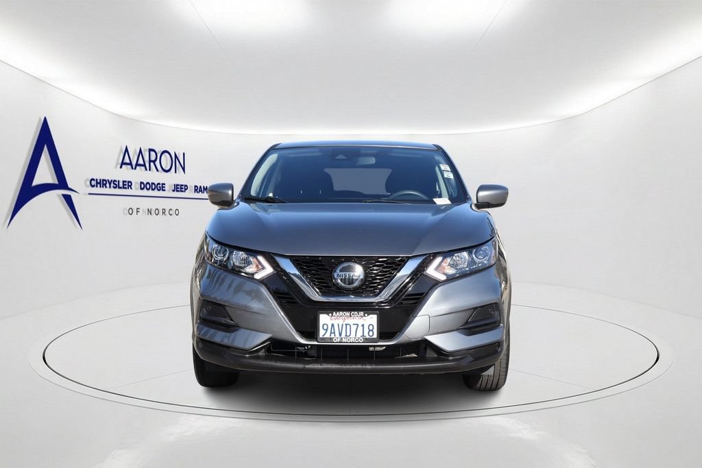 Used 2022 Nissan Rogue Sport S FWD image 2