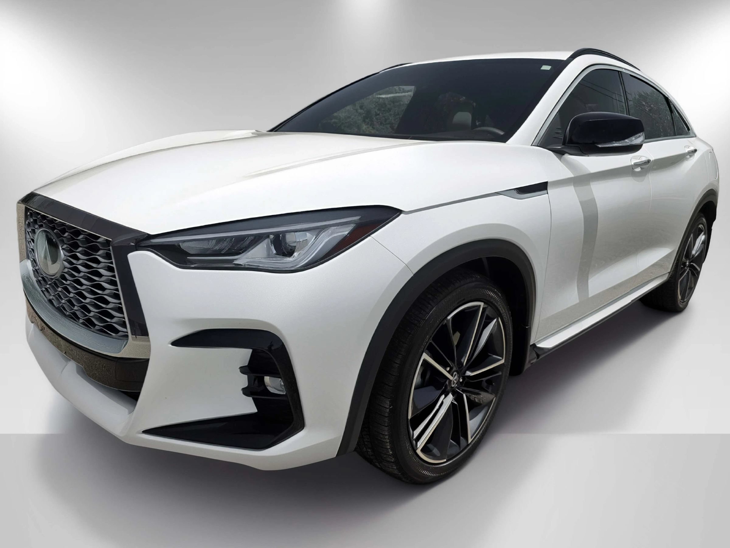 Used 2023 INFINITI QX55 Luxe w/ Cargo Package AWD/4WD image 2