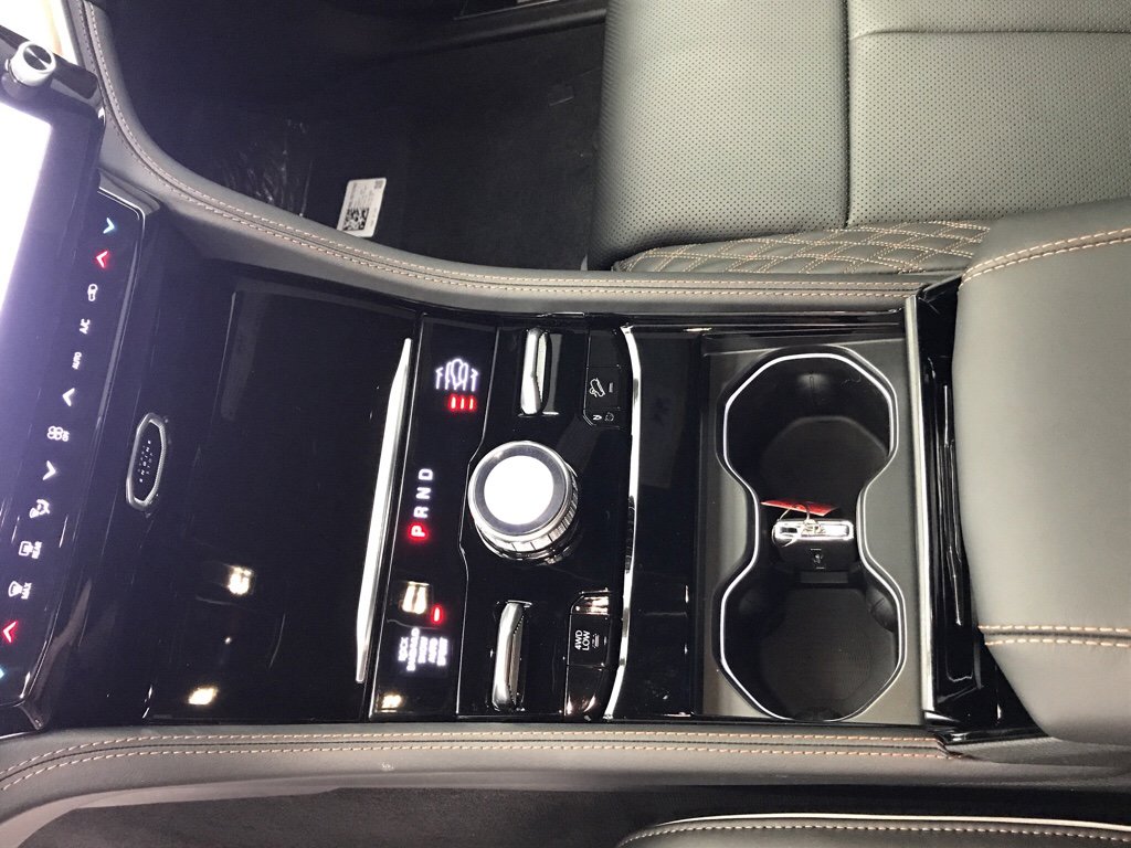 New 2026 Jeep Grand Cherokee L Summit image 6