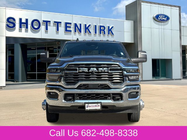Used 2025 RAM 3500 Tradesman AWD/4WD image 2