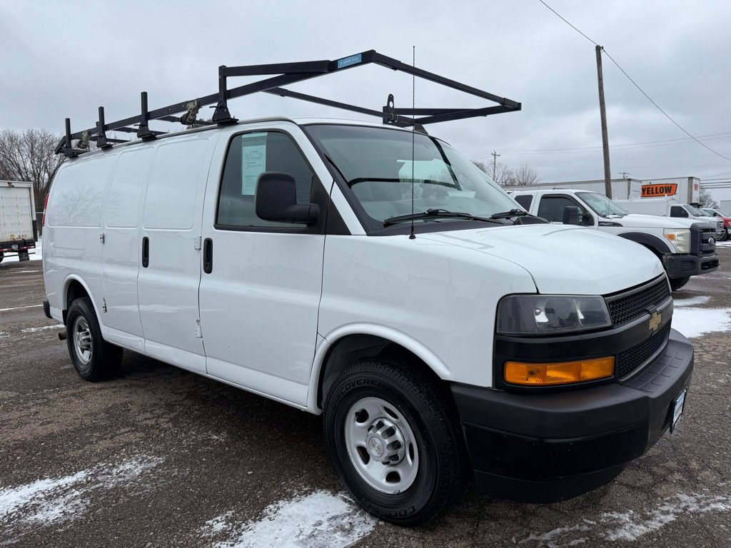 Used 2021 Chevrolet Express 2500 w/ Driver Convenience Package image 3