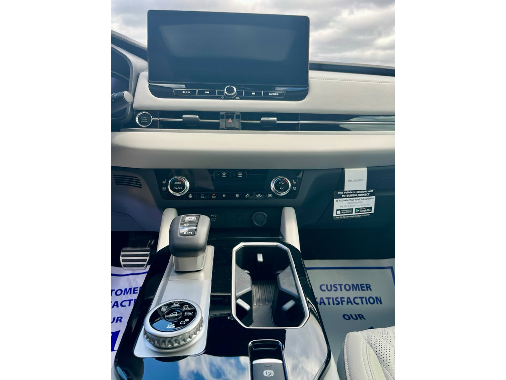 New 2026 Mitsubishi Outlander SEL AWD/4WD image 8