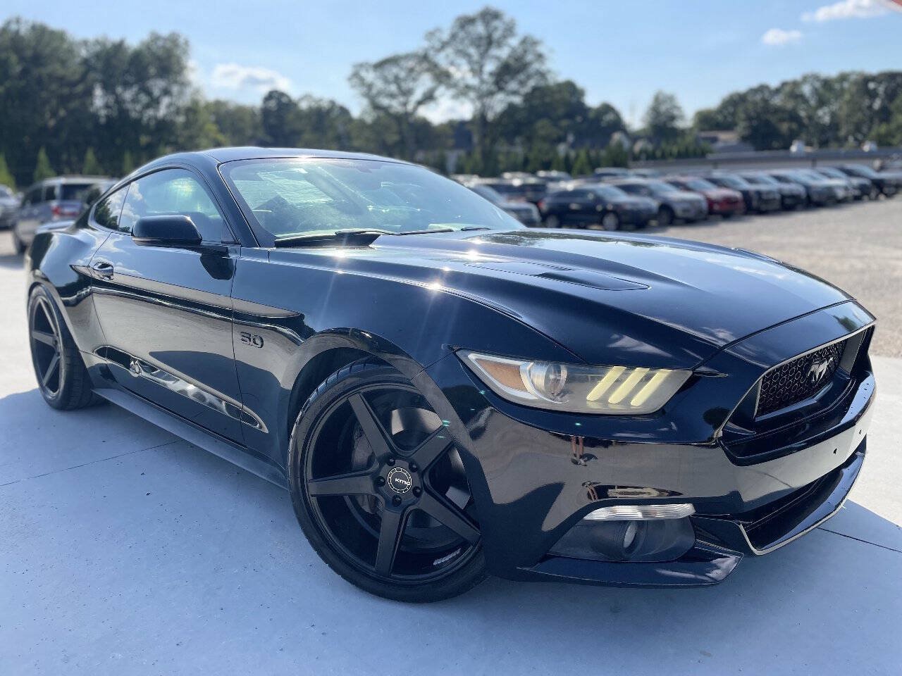 Used 2016 Ford Mustang GT Premium w/ Black Accent Package RWD image 1