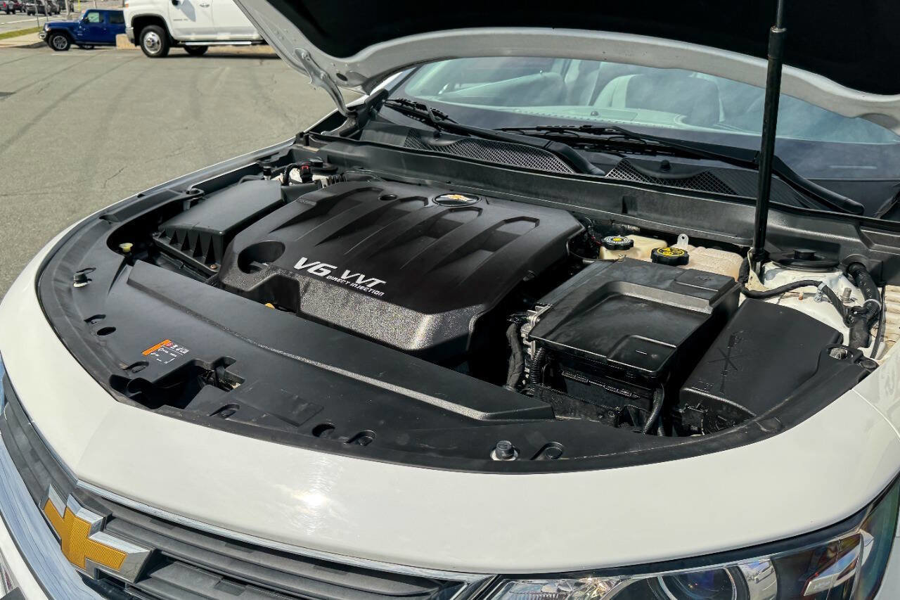 Used 2017 Chevrolet Impala LS image 30