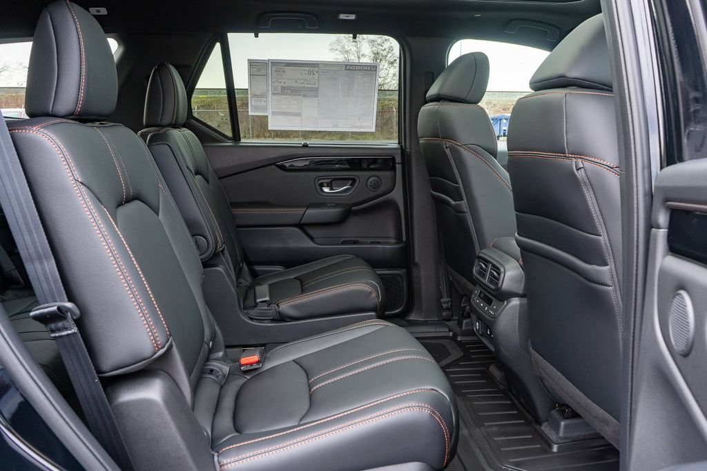 New 2026 Honda Pilot TrailSport image 15