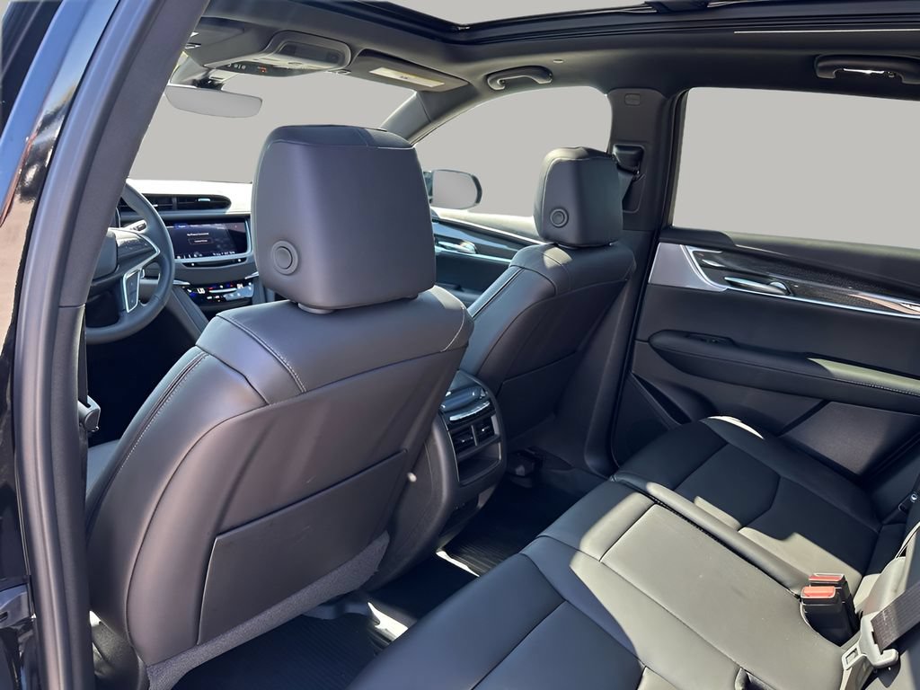 New 2026 Cadillac XT5 Sportv w/ LPO, Onyx Lite Package AWD/4WD image 19