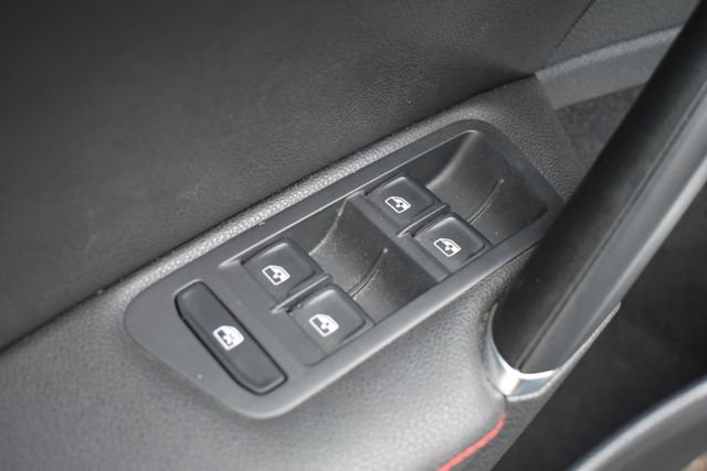 Used 2018 Volkswagen GTI SE w/ SE Leather Package FWD image 18