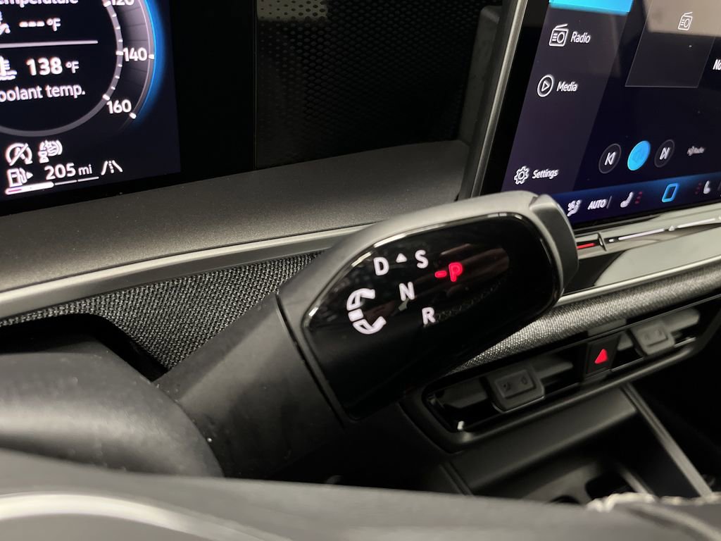 Used 2025 Volkswagen Tiguan S image 20