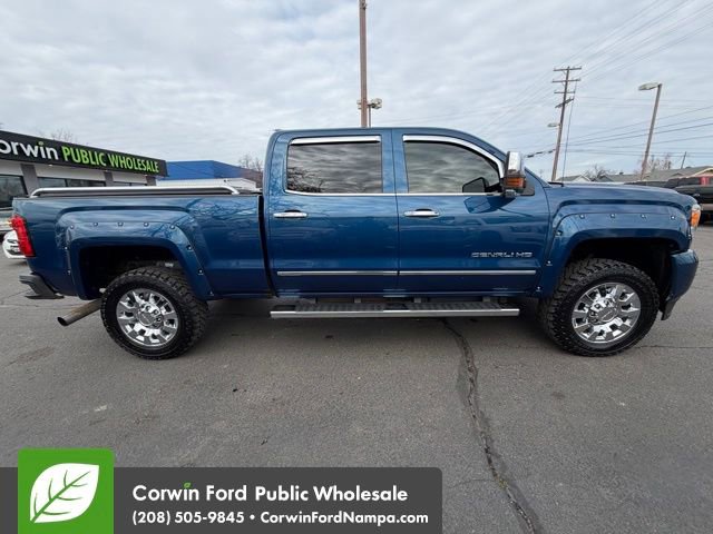 Used 2016 GMC Sierra 2500 Denali w/ Duramax Plus Package image 4