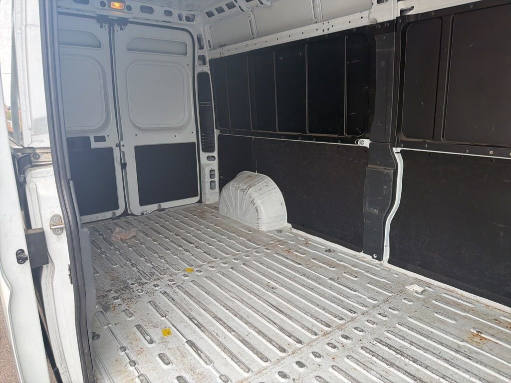Used 2023 RAM ProMaster 2500 FWD image 12