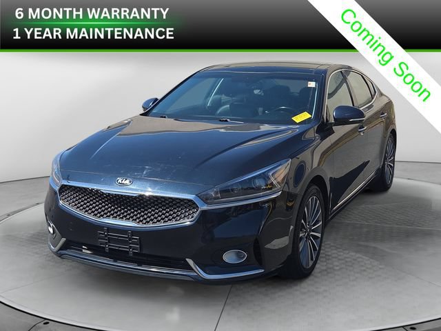 Used 2017 Kia Cadenza Premium w/ Luxury Package FWD image 1